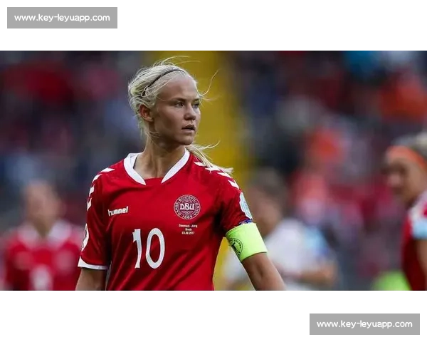 姜敏 1V6 神级破门引爆全网！徐州女足新星复刻梅西式奇迹