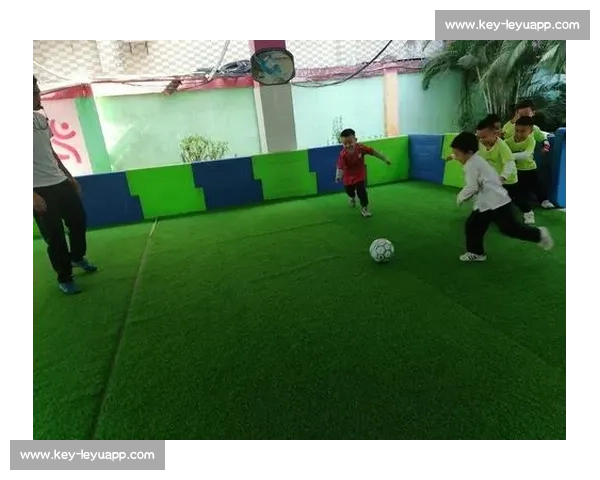 第七届蚌埠家庭文化季桌式足球亲子赛圆满落幕 百组家庭共享欢乐时光