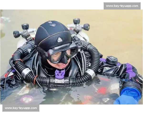 国内顶尖洞穴潜水员金雪峰广西遇难 追悼会举行