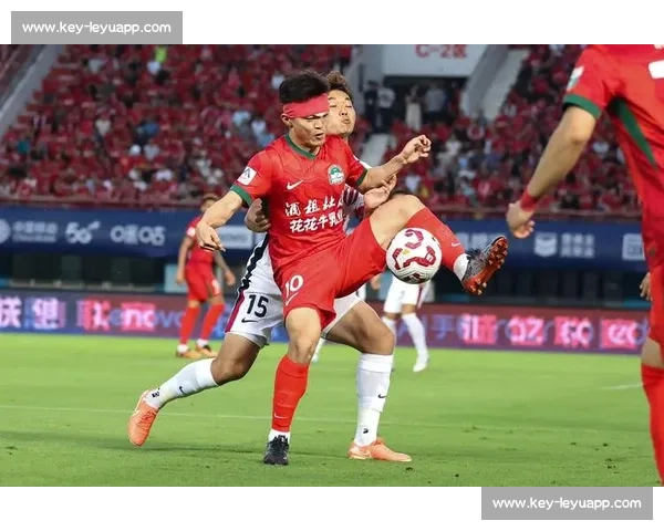 年轻双子星闪耀！海港客场 3-1 河南，李新翔首球 + 莱昂纳多传射建功