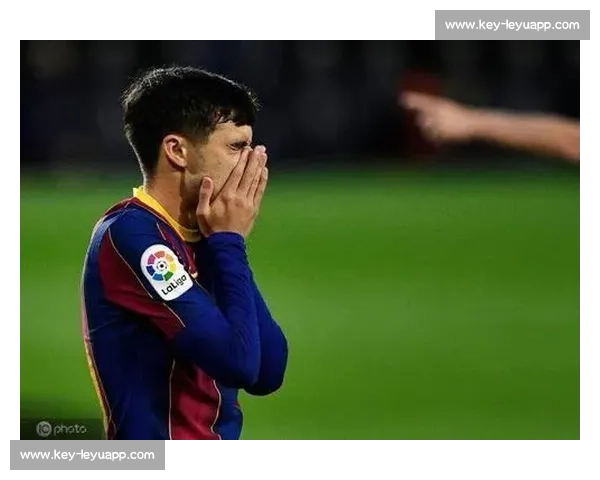 巴萨青训瑰宝加里多加盟埃瓦尔 西乙新核开启四年长约征程