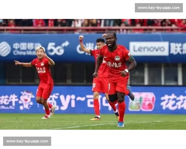 阿奇姆彭：被低估的头球杀手，用进球为河南续命