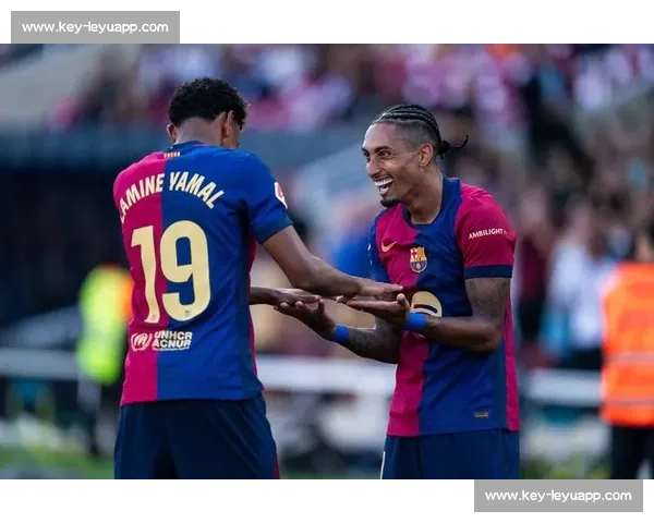 巴萨新赛季战术革命:尼科 + 亚马尔双翼闪电战,拉菲尼亚前腰掌控全局 巴萨新赛季战术革命:尼科 + 亚马尔双翼闪电战,拉菲尼亚前腰掌控全局