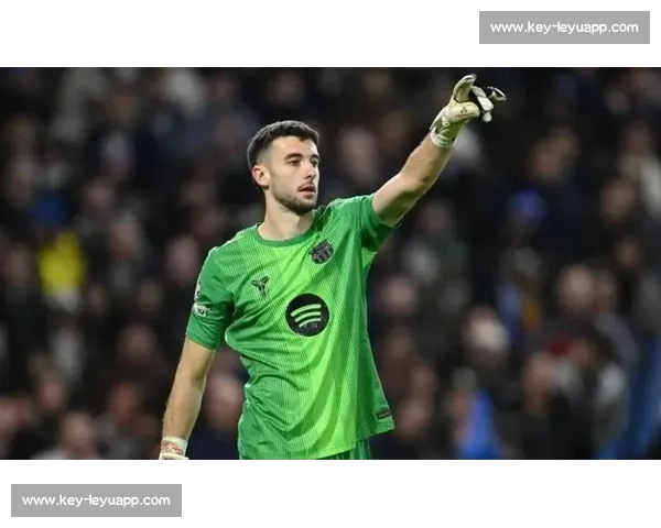 霍安 - 加西亚正式加盟巴萨！签约至 2031 年，扑救王回归诺坎普