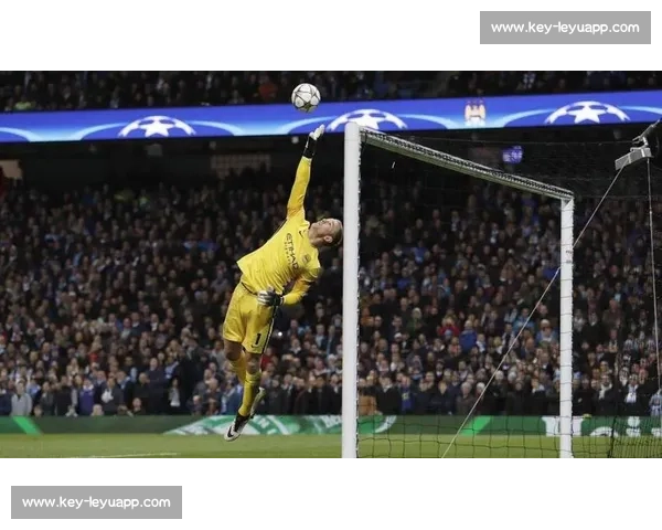 梅西读秒吊射击中横梁 詹俊盛赞：这就是超能力！